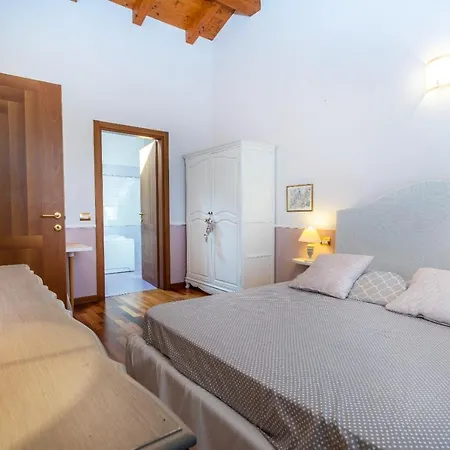 Da Dede Cozy Apt With Terrace And Private Parking! Gonars Exterior photo