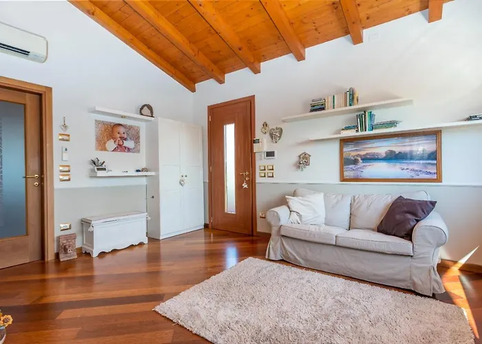 Da Dede Cozy Apt With Terrace And Private Parking!